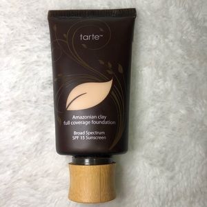 Barely Used🌟Tarte Amazonian Clay Foundation LIGHT